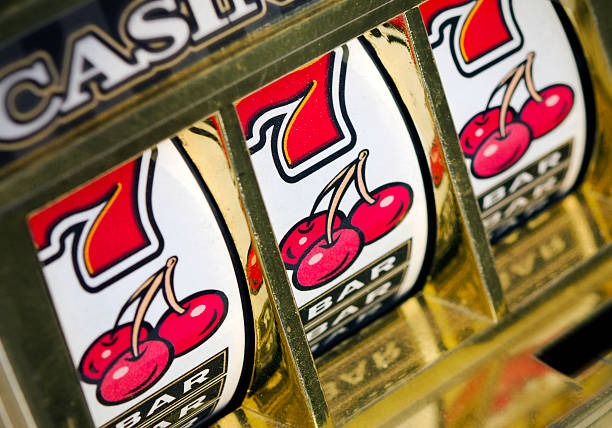 kim hk Live Game Shows baccarat table with real-time betting interface